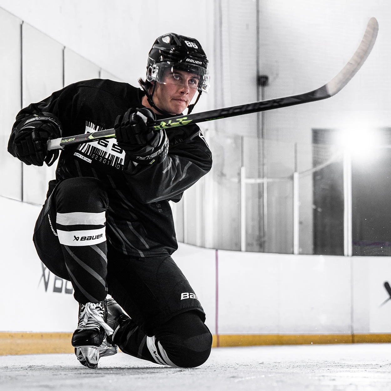 BAUER AG5NT GRIPTAC STICK SENIOR 5 BAUER AG5NT GRIPTAC STICK SENIOR - Image 3