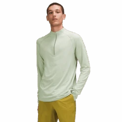 BAUER // Lululemon METAL VENT TECH HALF ZIP