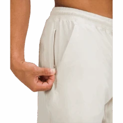 BAUER // Lululemon 7" PACE BREAKER SHORT SS22 LINERLESS -Bauer 673894 ivory 5