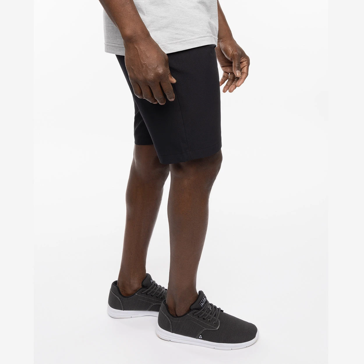 BAUER // TRAVIS MATHEW STARNES SHORT BLACK 4 BAUER // TRAVIS MATHEW STARNES SHORT BLACK - Image 2
